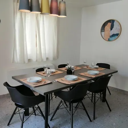 Casa de Férias 5226-1 For 7 Pers In Vrgorac